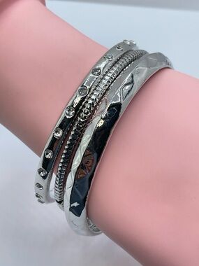 Silver Tone Bangle Bracelet Set Rhinestone Textured Stackable Modern Chic